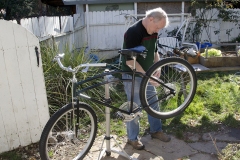 14-I-painted-the-frame-pearl-black-with-dark-green-darts.Got-the-bike-together-but-needed-some-final-help-2